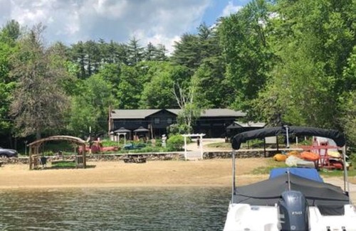 Ashland House | Lakeside Suite with full Kitchen