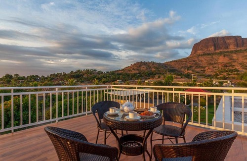 Khodala Villa | Lakeside Summers by StayVista - Mountain and Waterfalls view, Terrace, Pool & Snooker table for a perfect getaway