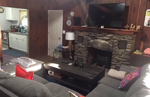 Lakeside Resort | Lakeview Cottage with Dock, Kayaks
