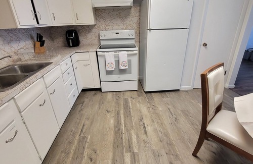 Lansing Apartment | Lakeview Getaway - 10 mins from Ludlowville Falls