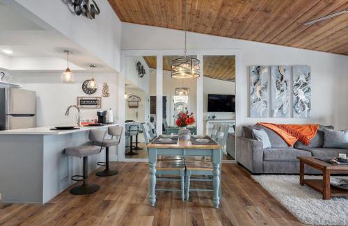 Kimberling City Apartment | Lakeview Getaway