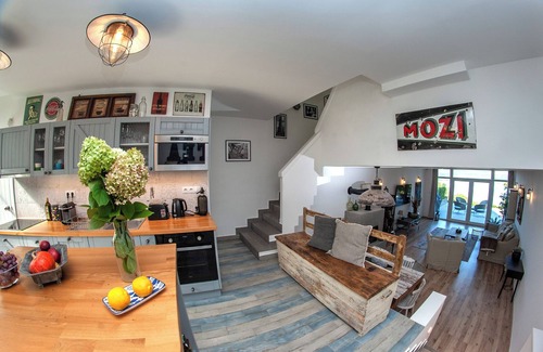 Tihany House | Lakeview Home in Tihany with Hot Tub