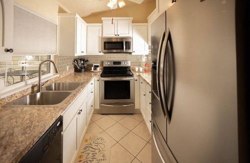 Holiday Island Condo | Lakeview Latitude at Table Rock Lake