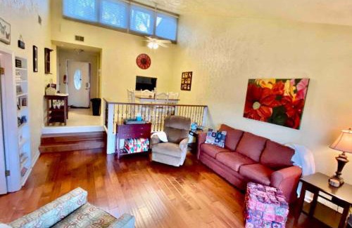 Holiday Island House | Lakeview Latitude