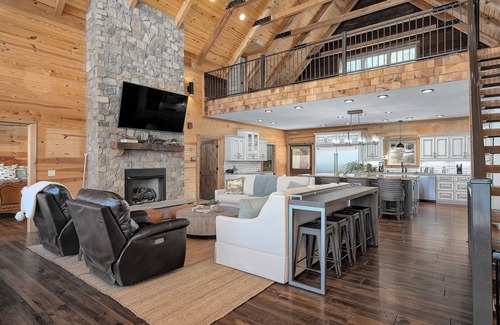 Arley House | "LAKEVIEW": No Steps, HOT TUB, Boat/Swim Dock, Elevator