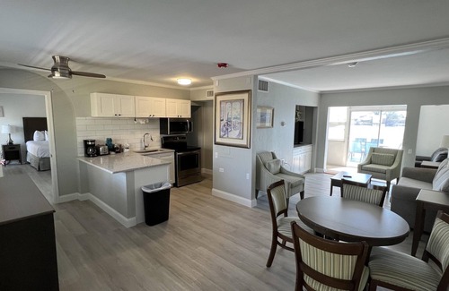 Marco Island Hotel | Lakeview Superior Two-Bedroom Suite