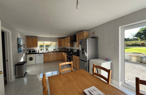 Lough Gowna House | LAKEVIEWS & VERY COSY HOUSE WITH BEAUTIFUL SCENERY IN THE VILLAGE OF LOCH GOWNA