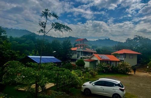 Yelagiri Resort | Lakshmi Flower Tech Resort