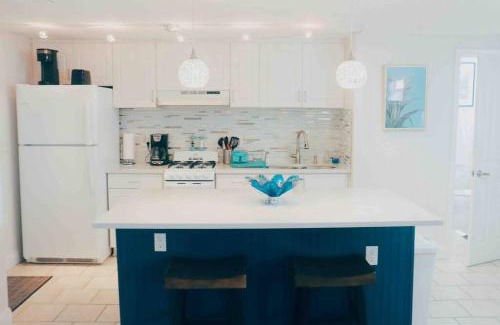 Horton Shores Apartment | Lala's Beach House, Two!