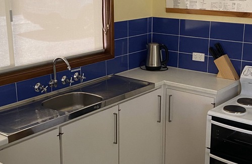 Alexandrina House | Lalapanzi - Kick back and relax (Pet Friendly)nSleeps 6 - 3 bedrooms - 1 bath