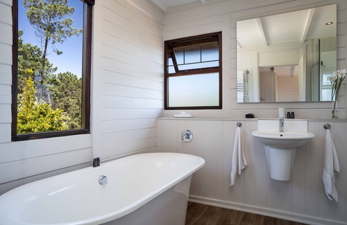 Helderberg Rural House | Lalapanzi Lodge