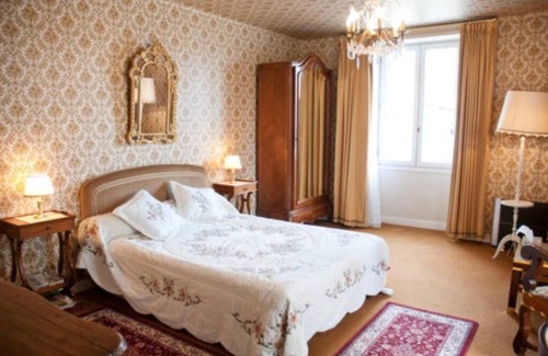 Machecoul Hotel | Lalobema