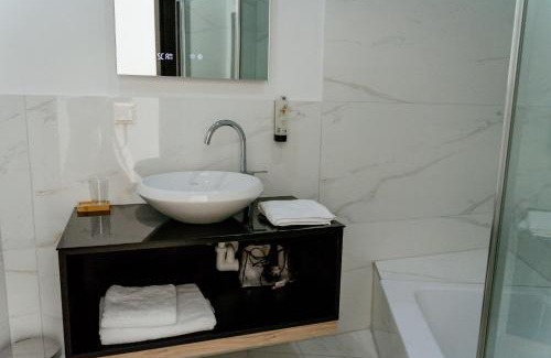 Wiener Neustadt Hotel | Lamede SELF CHECK-IN