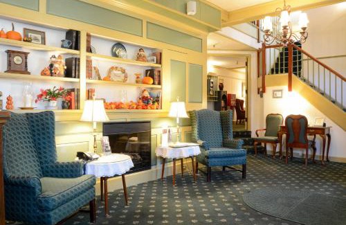 Hampton Hotel | Lamies Inn & The Old Salt Tavern