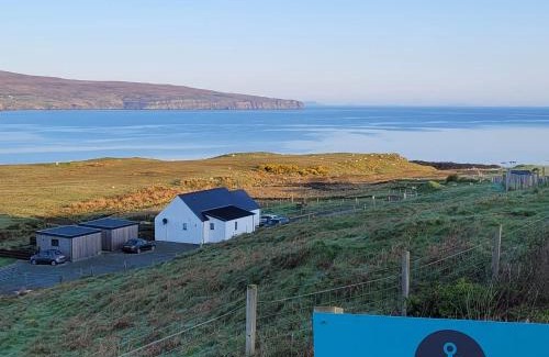 Waternish House | Lampay Chalets