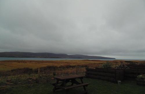 Waternish House | Lampay Chalets