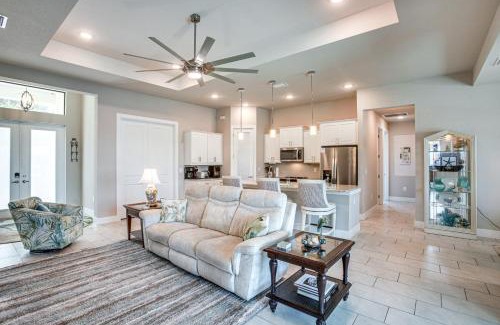 Punta Gorda House | Lanai and Pool Sunset-View Hideaway in Punta Gorda