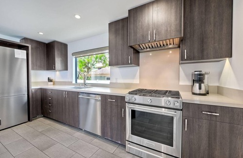 Carlsbad Apartment | Lanai Main Level (2 bedroom/2 bath)