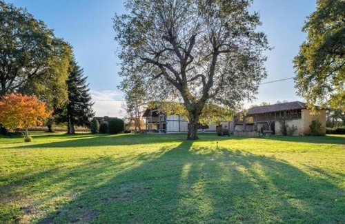 Lacquy Cottage | Landes cottage with enclosed garden, ideal for animals