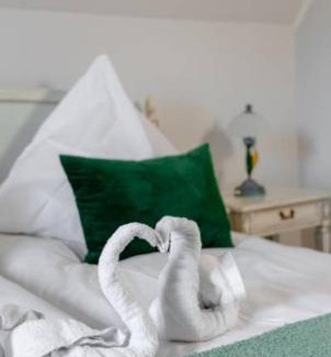 Neuleiningen Hotel | Landgasthaus Zum Engel