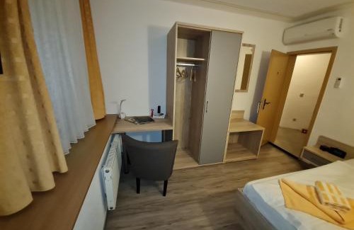 Listerfehrda House | Landgasthof Sonneneck