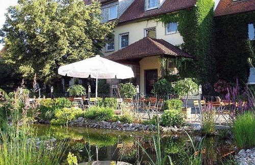 Markt Taschendorf House | Landgasthof Wellmann