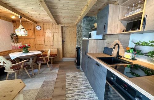 Axams House | Landhaus Alpenglück