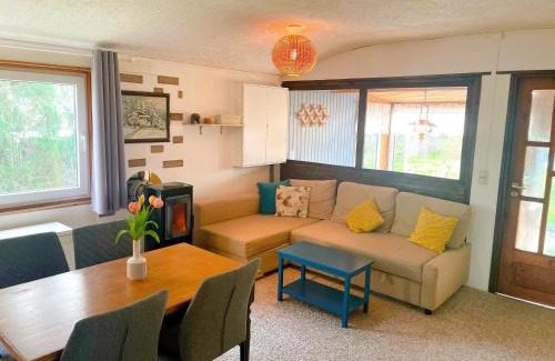 Hohenbollentin House | Landhaus mit Pool, Bungalow in der Natur