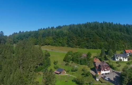 Huzenbach House | Landhaus Waldeshöhe