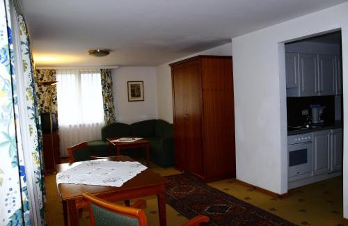 Ebensee Hotel | Landhotel Post Ebensee am Traunsee *S