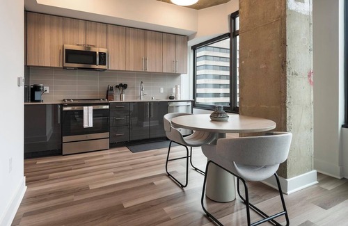 Baileys Crossroads Apartment | Landing | Amazing 1BD, Game Room, Gym