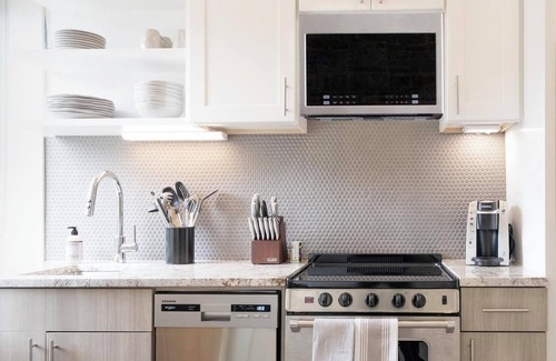 Candler Apartment | Landing | Amazing 1BD, Clubhouse, Pool