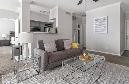 Briarforest Apartment | Landing | Amazing 1BD, Pool, Gym