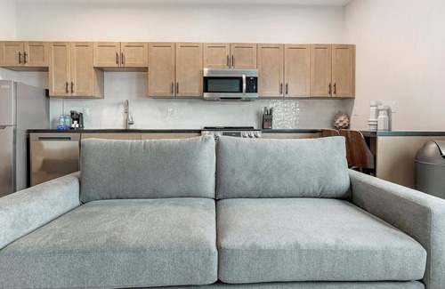 Kensington Apartment | Landing | Amazing Studio, Rooftop Lounge