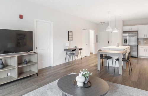 Willow Springs Apartment | Landing | Amazing 1BD, Pool, Gym