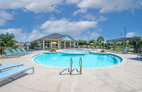 Lockhart Apartment | Landing Apartments Austin - Lockhart