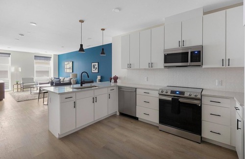 Civic Center Apartment | Landing at akin Golden Triangle - 1 Bedroom in .