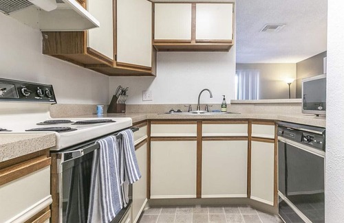 Woodlawn Apartment | Landing at Commons - 1 Bedroom in Woodlawn