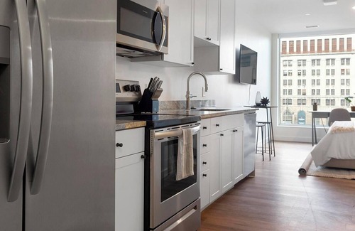 Greektown Historic District Apartment | Landing at eXchange - Studio in Downtown Detroit