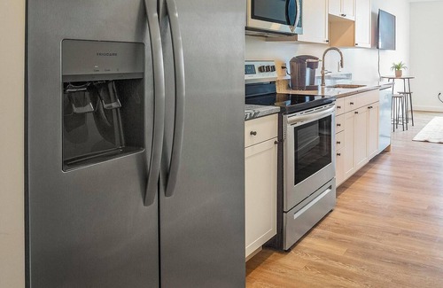 Greektown Historic District Apartment | Landing at eXchange - Studio in Downtown Detroit