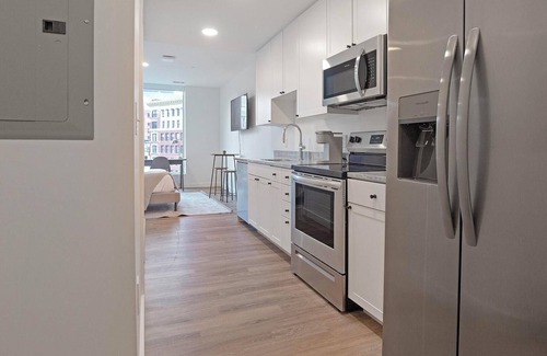 Greektown Historic District Apartment | Landing at eXchange - Studio in Downtown Detroit