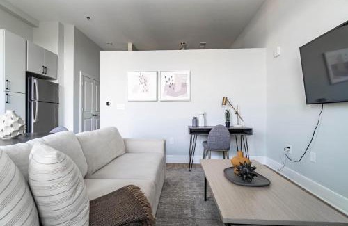 Downtown Apartment | Landing at Foster on the Park - Durham