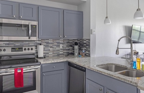 Fossil Creek Apartment | Landing at Hidden Lakes - 1 Bedroom in North Fo.