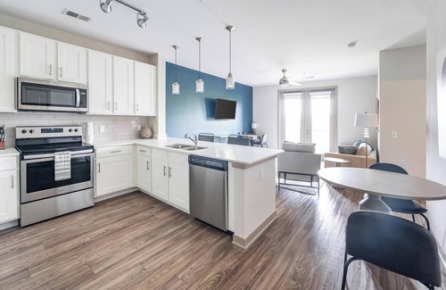 Knoxville Apartment | Landing at One Riverwalk - 1 Bedroom in South K.