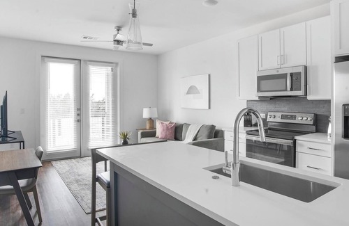 Austin Apartment | Landing at The Artesian at Bee Cave - 1 Bedroom.