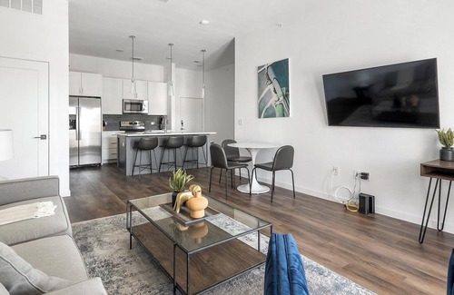 Austin Apartment | Landing at The Artesian at Bee Cave - 1 Bedroom.