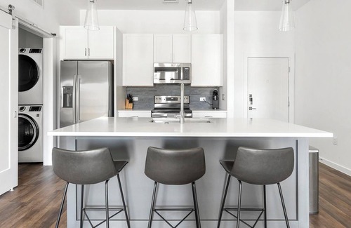 Austin Apartment | Landing at The Artesian at Bee Cave - 1 Bedroom.