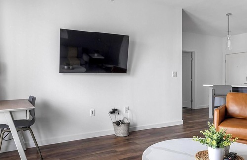 Austin Apartment | Landing at The Artesian at Bee Cave - 1 Bedroom.