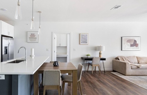 Austin Apartment | Landing at The Artesian at Bee Cave - 2 Bedroom.