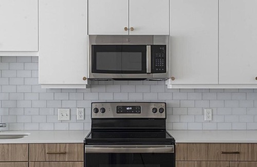 Austin Apartment | Landing at The Haywood - 1 Bedroom in Slaughter Creek